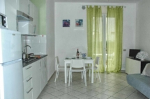 Sala da pranzo e cucina Ville Paola e Daniela | Appartamenti sul mare in Toscana